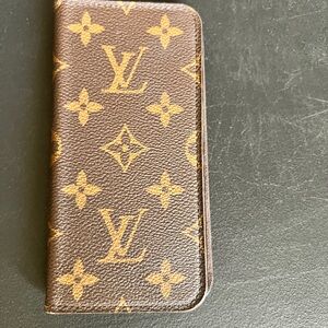 Louis Vuitton iPhone 7 case